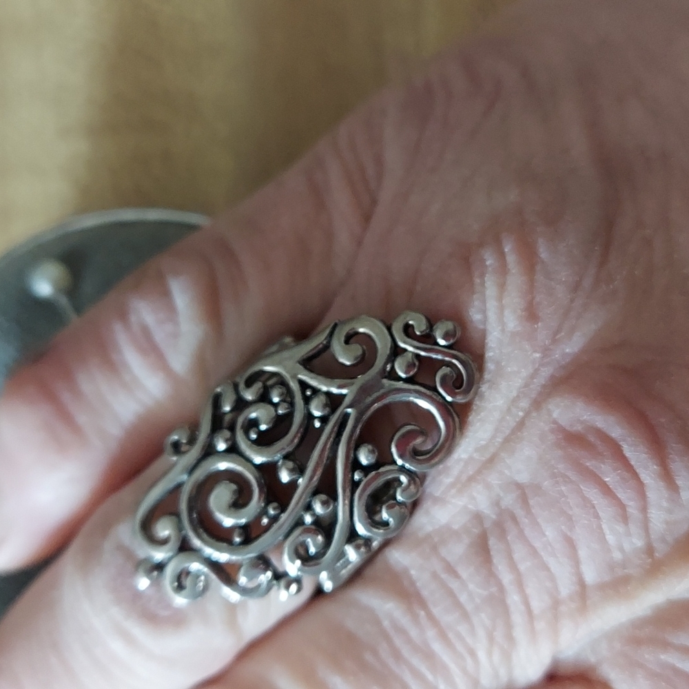 Vintage Marquis Shaped Long Filigree Shield Ring